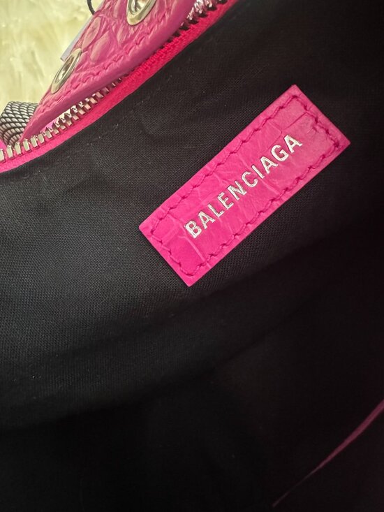 🔥 Balenciaga Le Cagole XS Croc Embossed Shoulder Bag – Hot Pink – BNWT 🔥 - Picture 10 of 16
